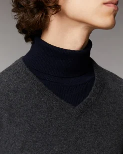 Pullover Scollo a V Basic